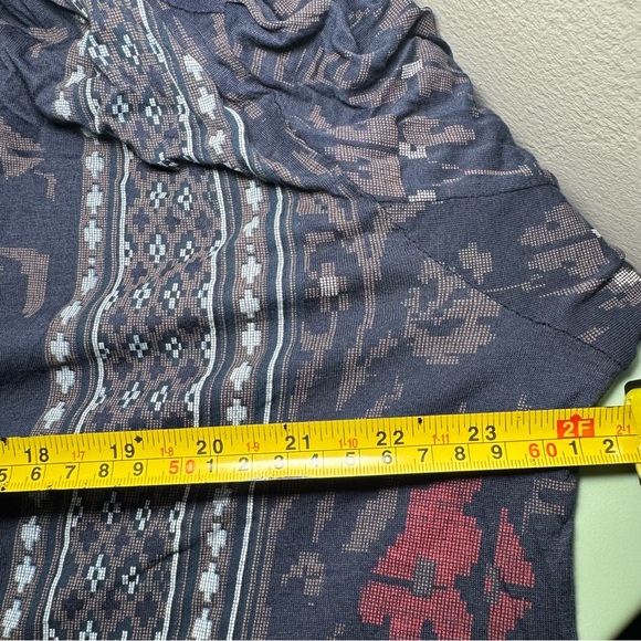 Lucky Brand Top Medium Blue Square Stitch Print Embroidered V-Neck‎ Boho Peasant - Picture 5 of 5